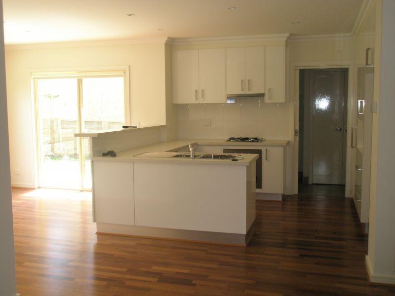 2/127 Bogong Avenue, Glen Waverley VIC 3150