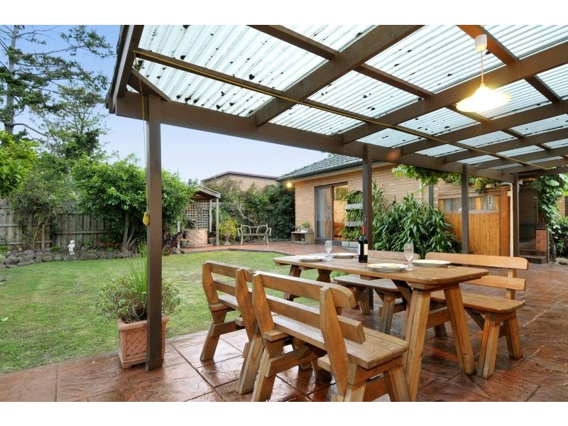 10 Carlyle Street, Ashwood VIC 3147