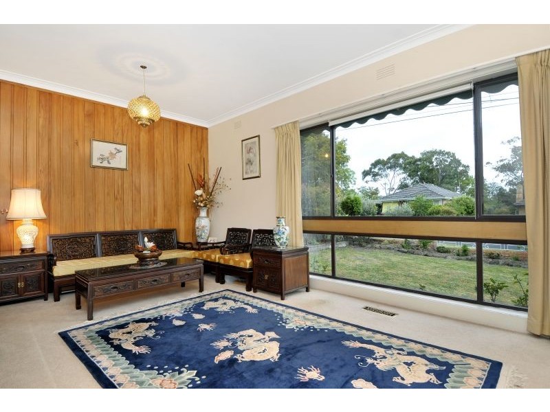 10 Carlyle Street, Ashwood VIC 3147