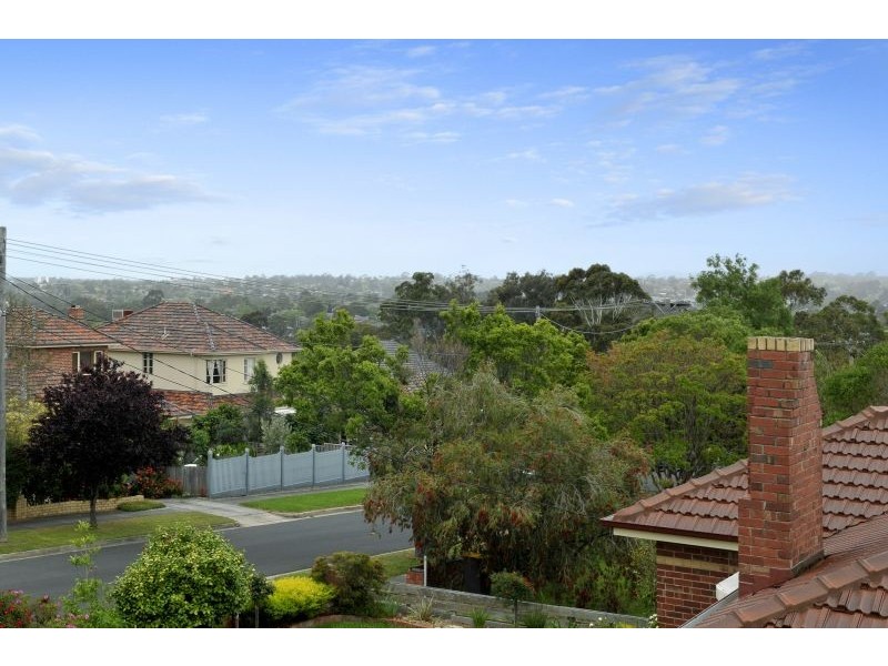 10 Carlyle Street, Ashwood VIC 3147