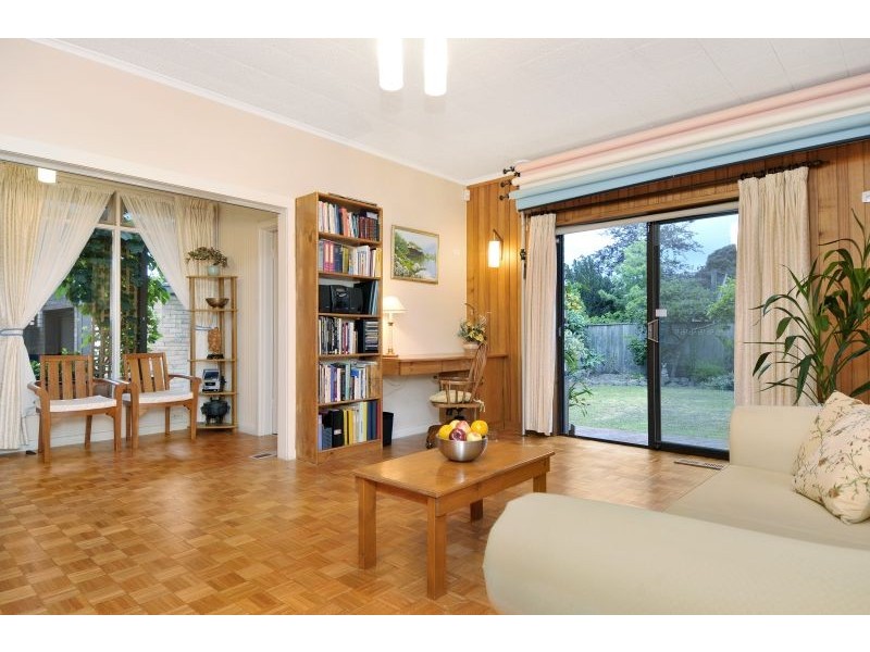 10 Carlyle Street, Ashwood VIC 3147