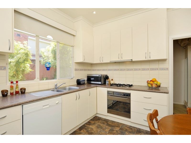 1 Lae Court, Ashburton VIC 3147