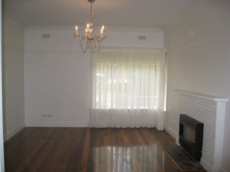 23 Carlyle Street, Ashwood VIC 3147