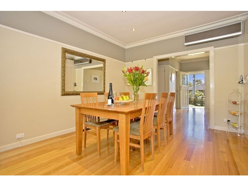 8 Stephens Street, Burwood VIC 3125