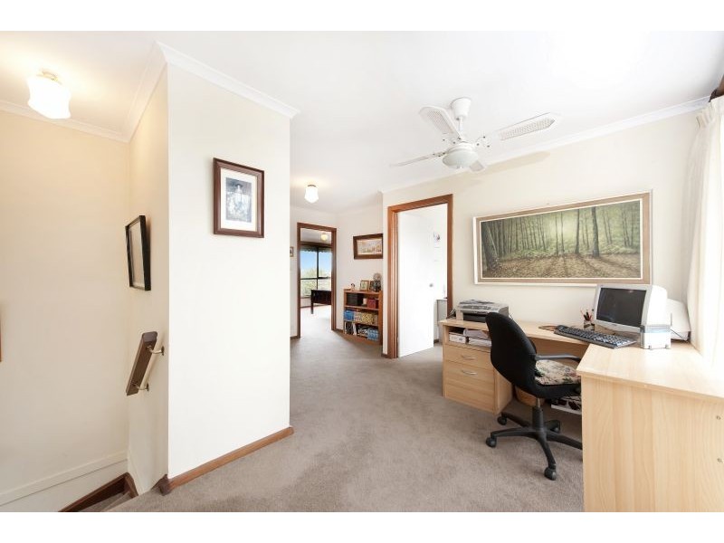 18 Carlyle Street, Ashwood VIC 3147