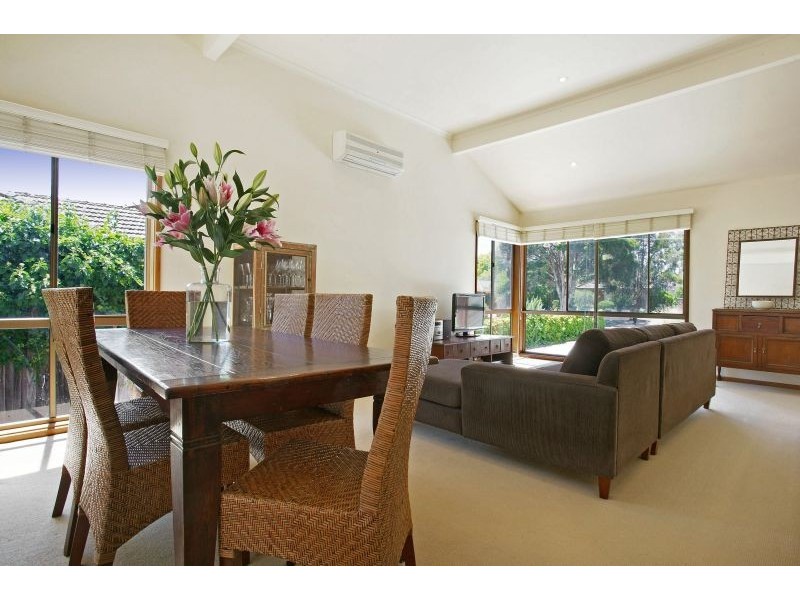 1/10 Karnak Road, Ashburton VIC 3147