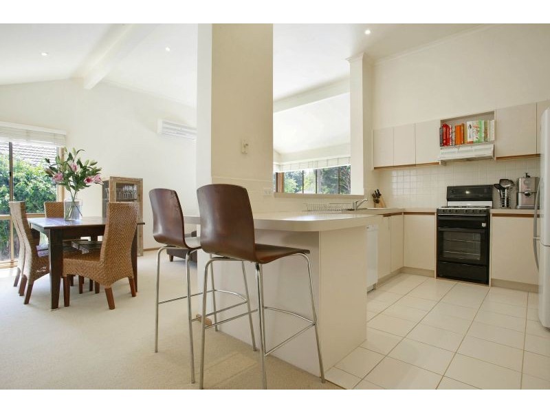 1/10 Karnak Road, Ashburton VIC 3147