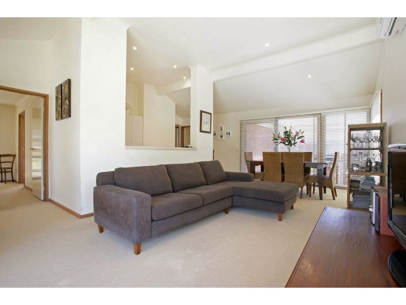 1/10 Karnak Road, Ashburton VIC 3147