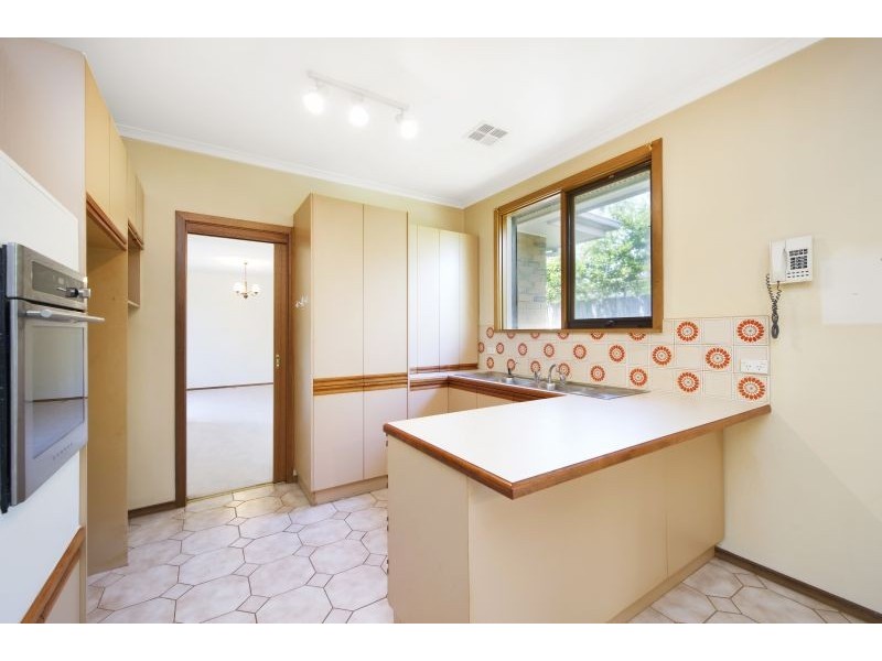 2/20 Thaxted Road, Murrumbeena VIC 3163