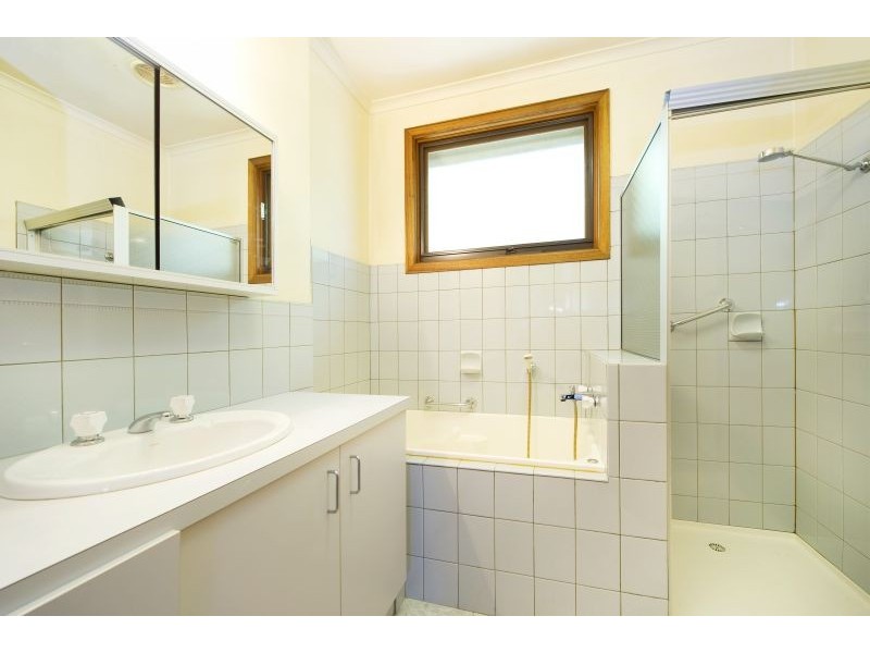 2/20 Thaxted Road, Murrumbeena VIC 3163