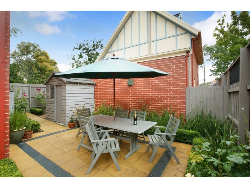 2/5 King Street, Glen Iris VIC 3146