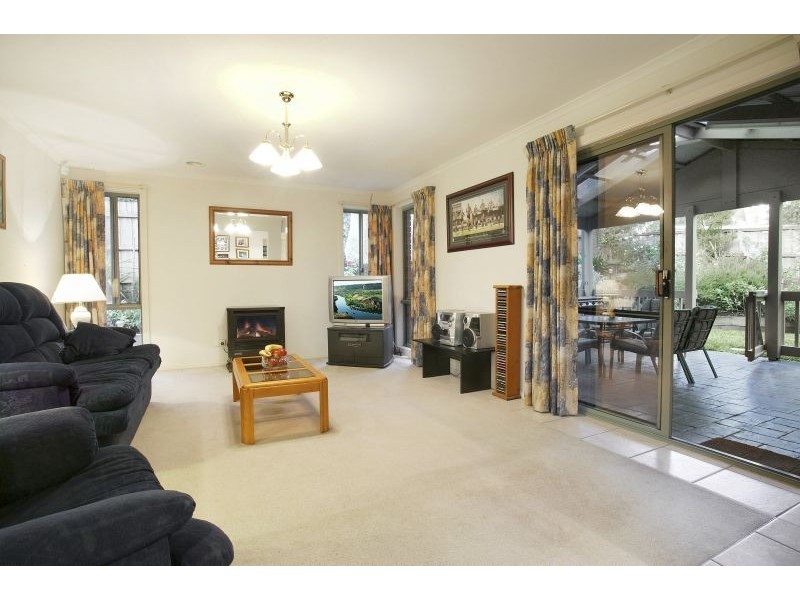 2 Beechwood Terrace, Ashwood VIC 3147