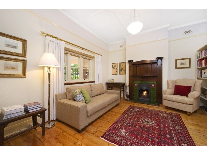 7 Fakenham Road, Ashburton VIC 3147