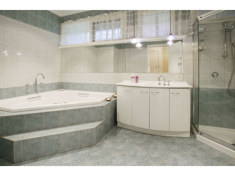 22 Mountain Ash Avenue, Ashwood VIC 3147