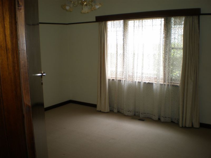 8 Weafgreen Crt, Camberwell VIC 3124