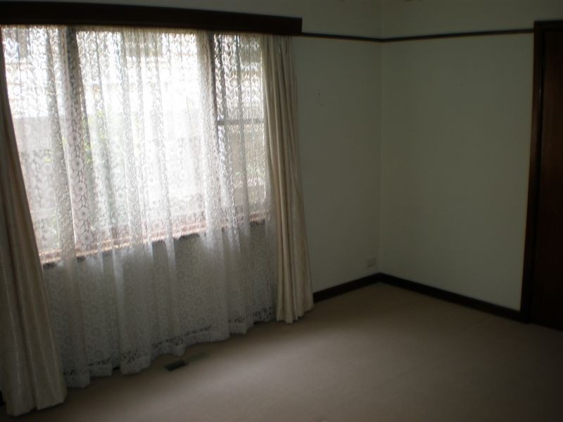 8 Weafgreen Crt, Camberwell VIC 3124