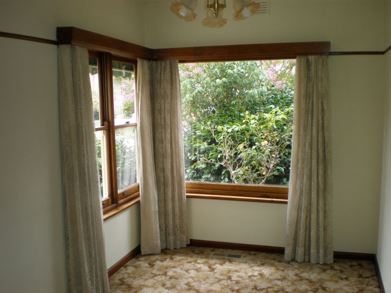 8 Weafgreen Crt, Camberwell VIC 3124