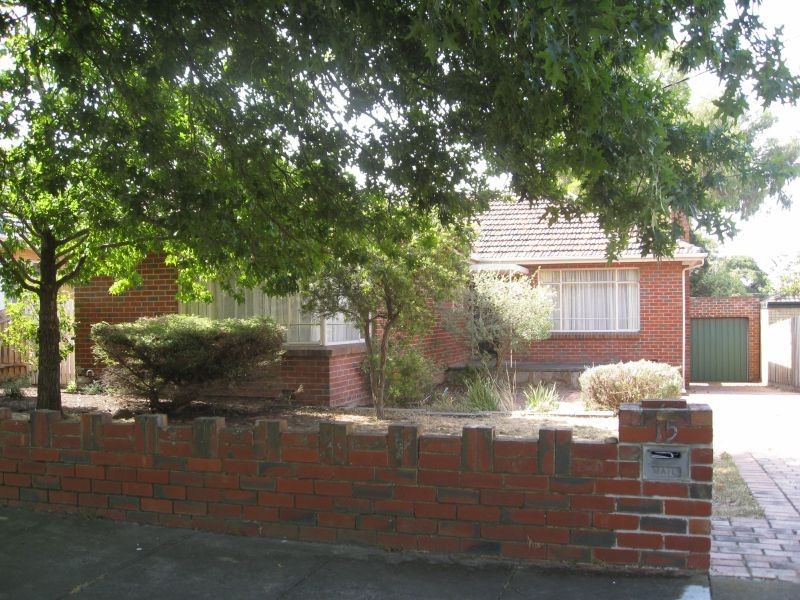 15 Prior Road, Malvern East VIC 3145