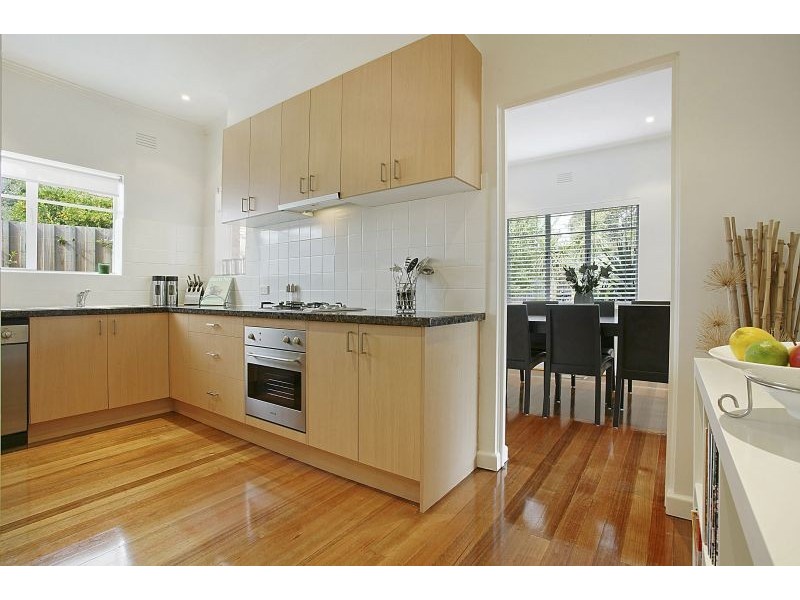 2 Oravel Avenue, Malvern East VIC 3145