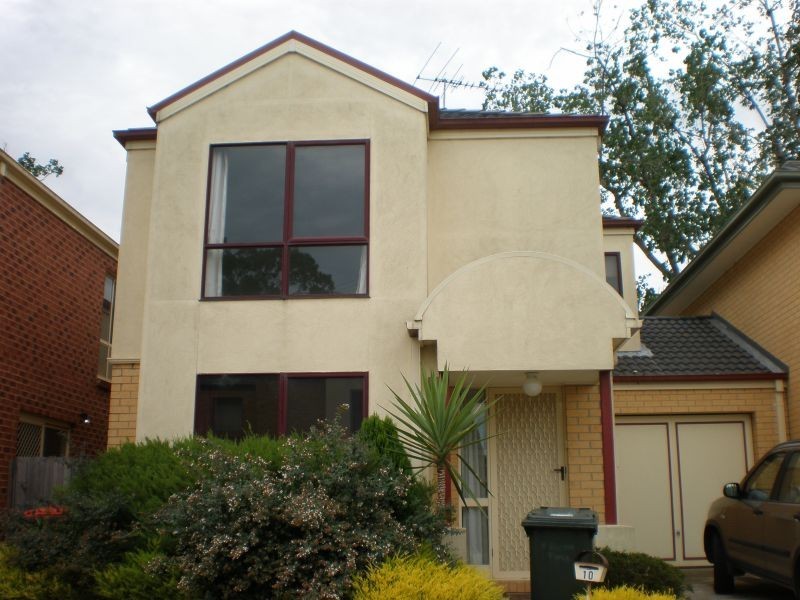 10 Elmtree Terrace, Chadstone VIC 3148