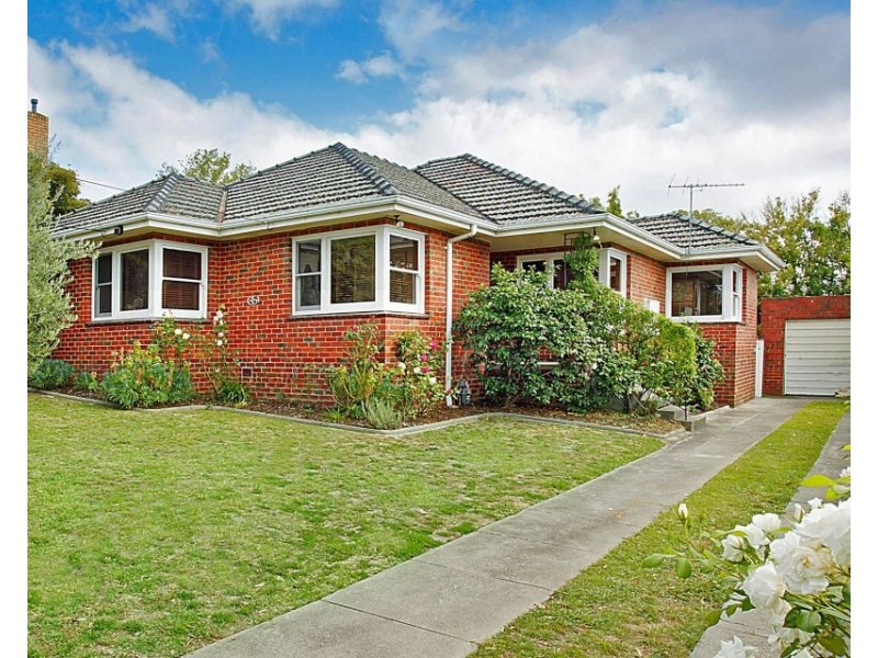 35 Douglas Street, Ashwood VIC 3147