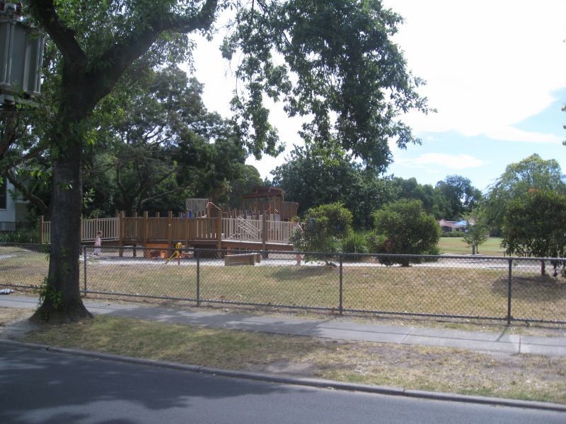 73 Munro Avenue, Ashburton VIC 3147