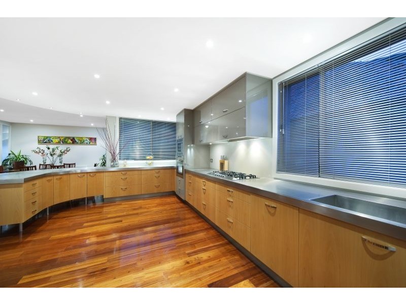 9 Orange Grove, Camberwell VIC 3124