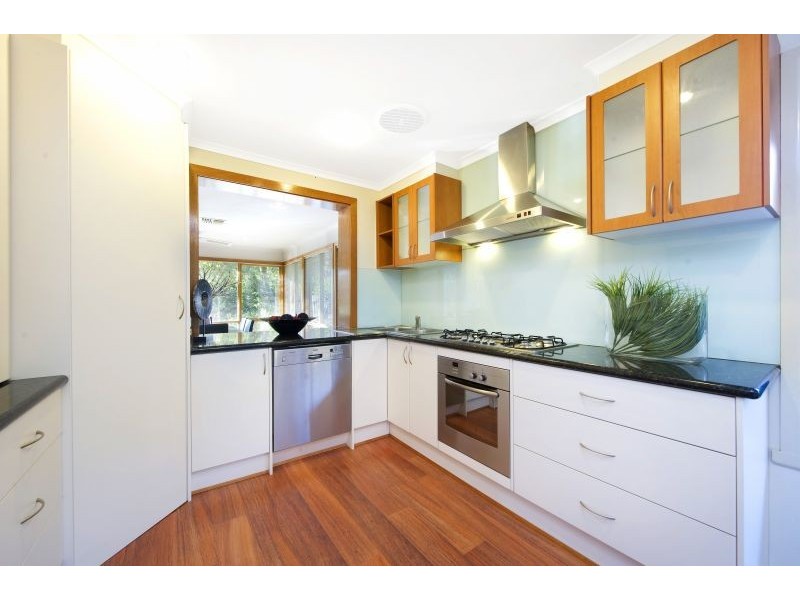 61 Barrington Drive, Ashwood VIC 3147