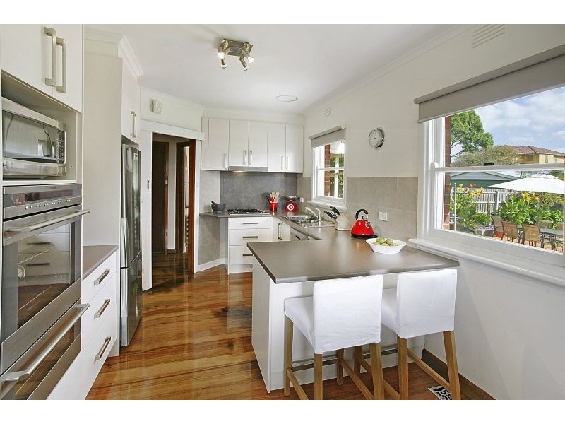 35 Douglas Street, Ashwood VIC 3147