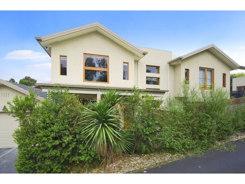 2/10 York Road, Glen Iris VIC 3146