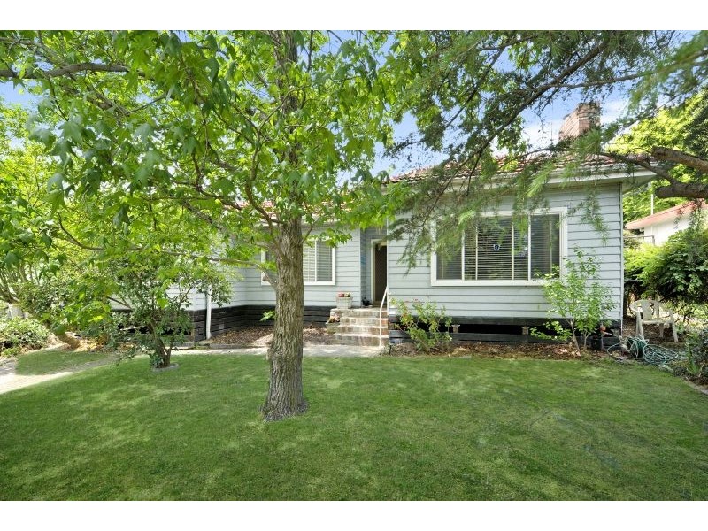 17 Hone Avenue, Blackburn South VIC 3130