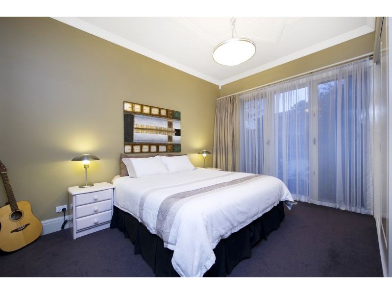 31 Rosedale Road, Glen Iris VIC 3146