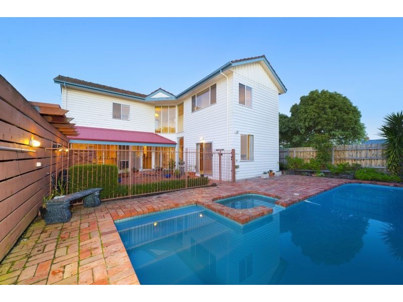 17 Gauntlet Road, Malvern East VIC 3145