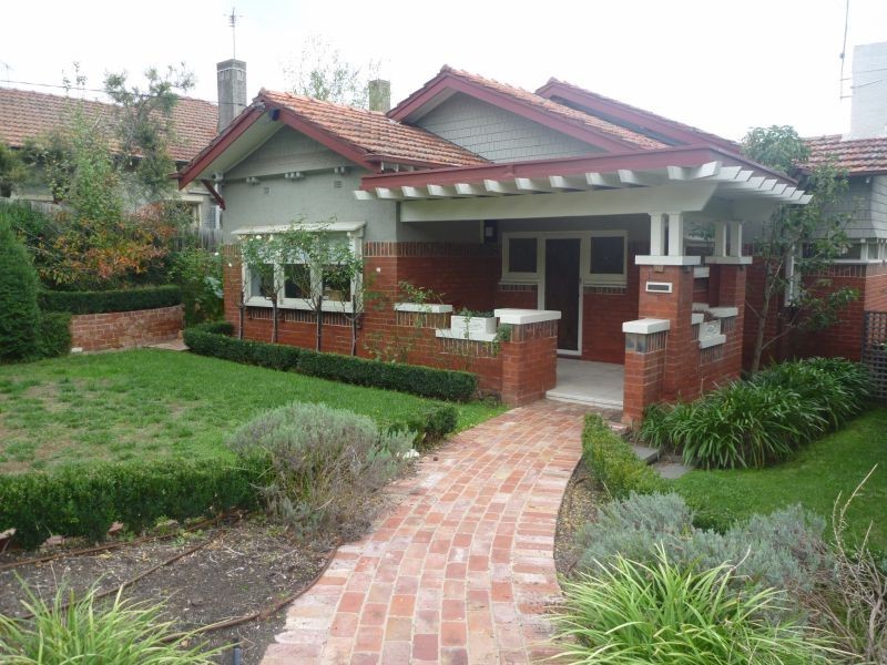 9 Great Valley Road, Glen Iris VIC 3146