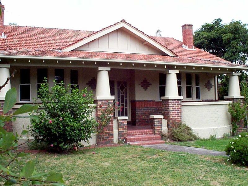 2 Dundonald Ave, Glen Iris VIC 3146