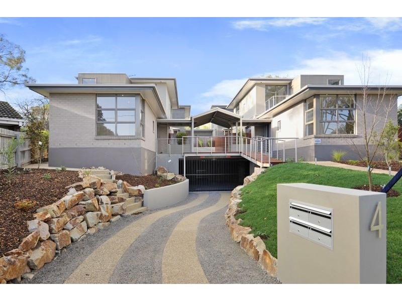 3/4 Hume Court, Ashwood VIC 3147