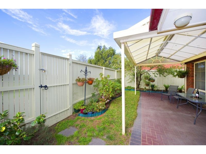 8 Sky Lane, Ashburton VIC 3147