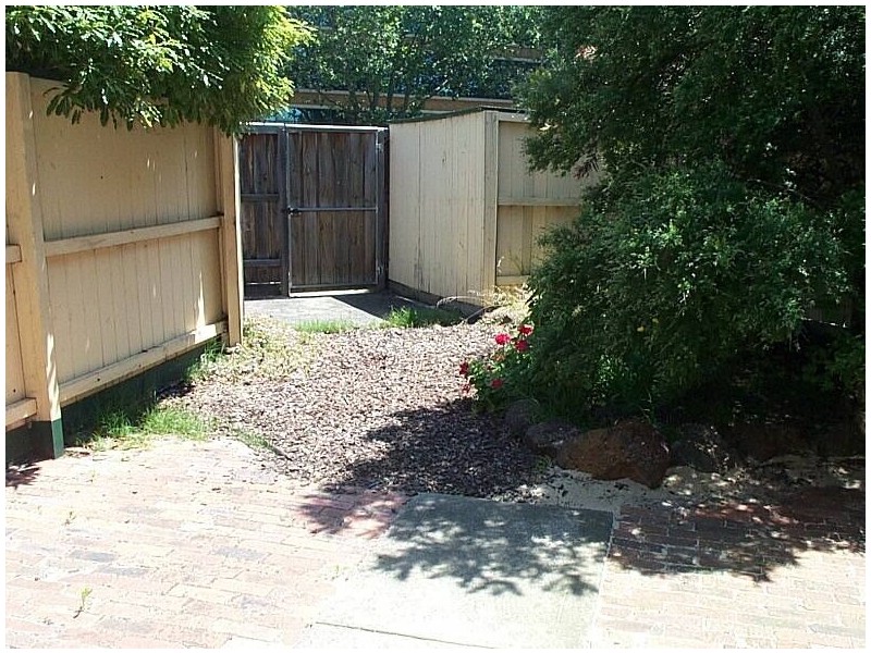 2/3 Burke Road, Malvern East VIC 3145