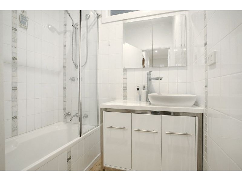 1/10 Norfolk Avenue, Oakleigh VIC 3166