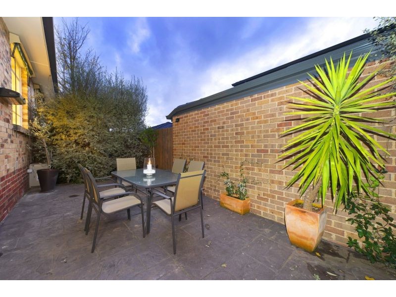 2 Oxford Street, Camberwell VIC 3124