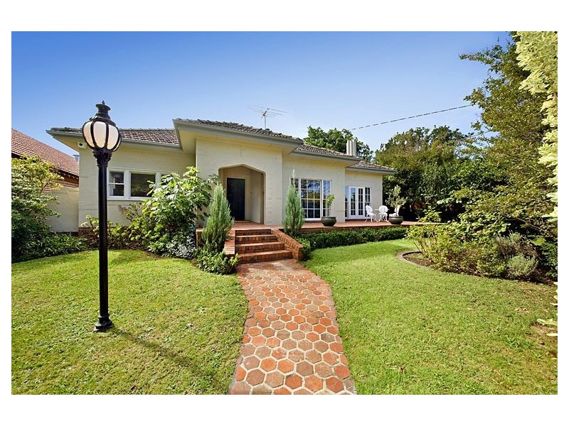 15 Howie Street, Glen Iris VIC 3146