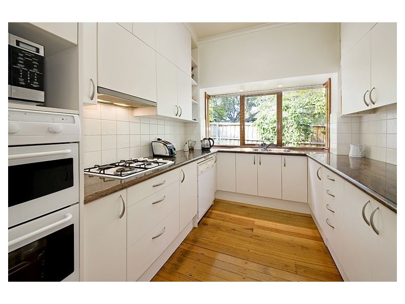 15 Howie Street, Glen Iris VIC 3146