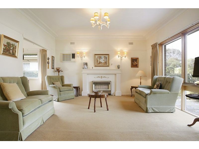 152 Ashburn Grove, Ashburton VIC 3147