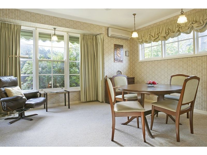 8 Sunhill Road, Glen Iris VIC 3146