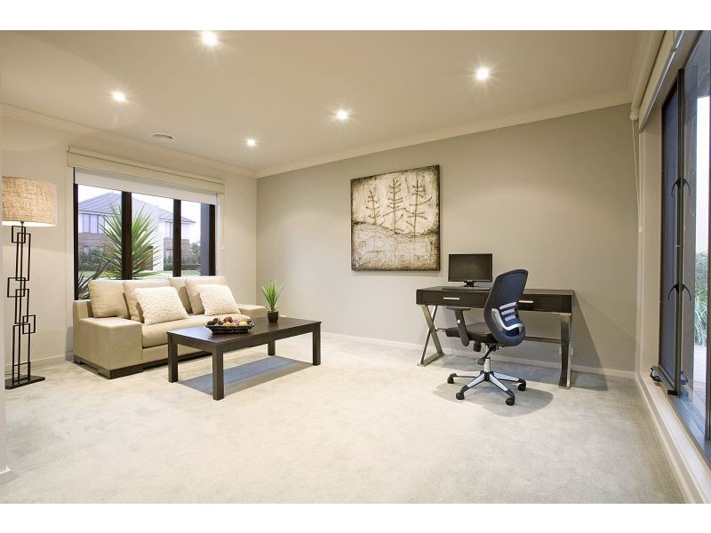 55 Brockhoff Drive, Burwood VIC 3125