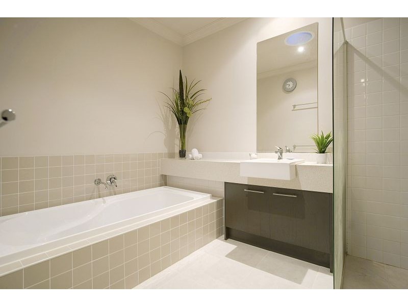 55 Brockhoff Drive, Burwood VIC 3125