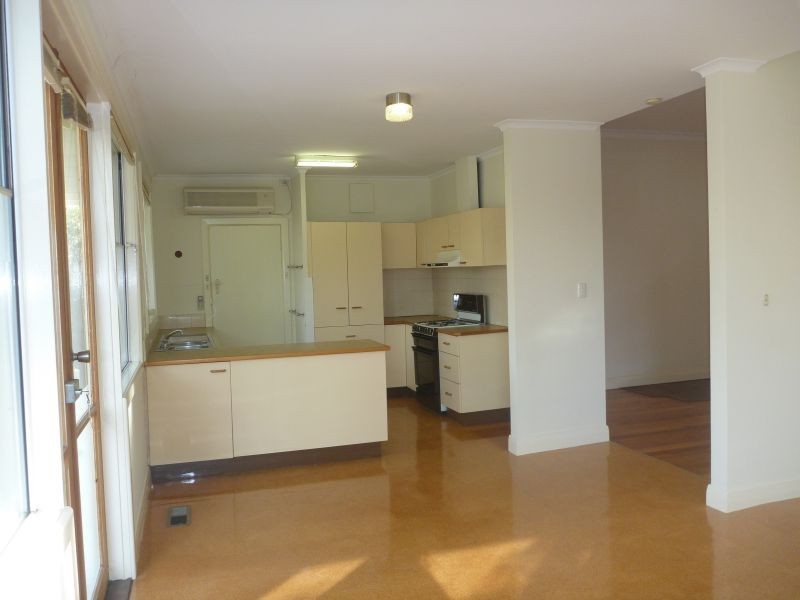 24 Ash Grove, Malvern East VIC 3145