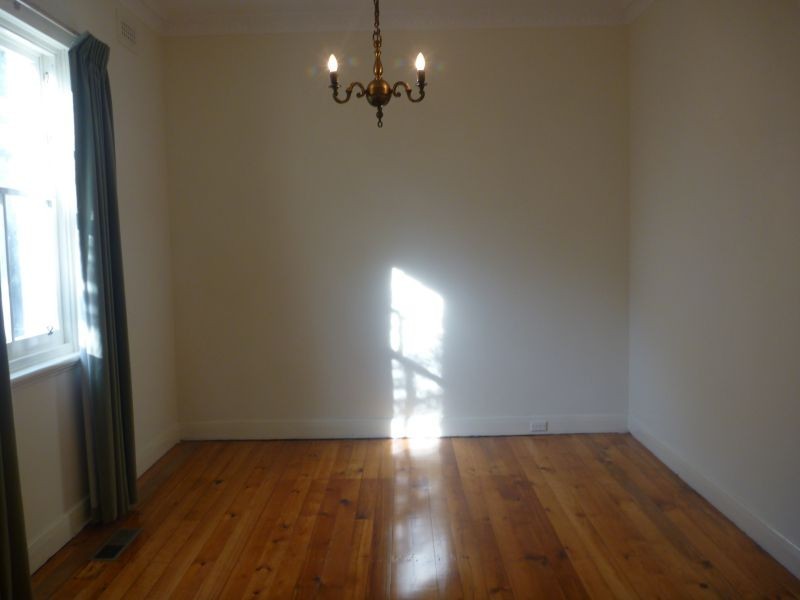 24 Ash Grove, Malvern East VIC 3145