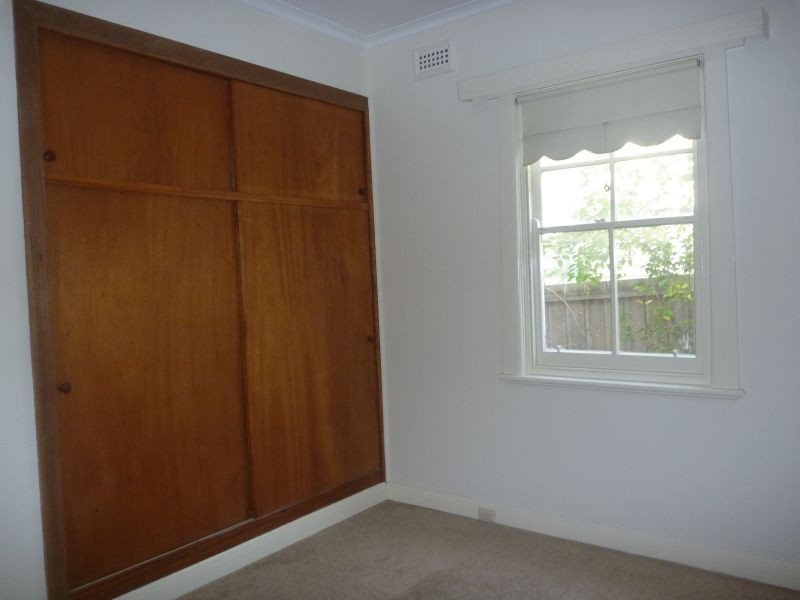 24 Ash Grove, Malvern East VIC 3145