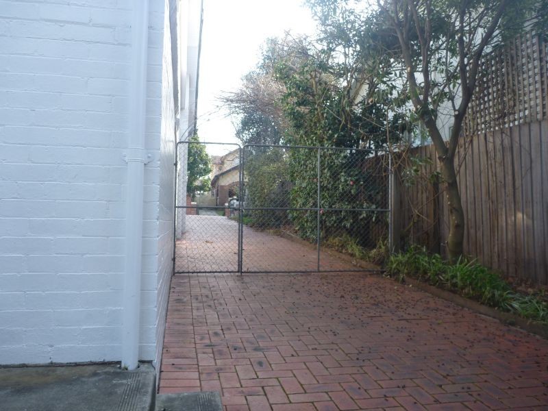 24 Ash Grove, Malvern East VIC 3145